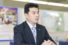 石川 雄史氏