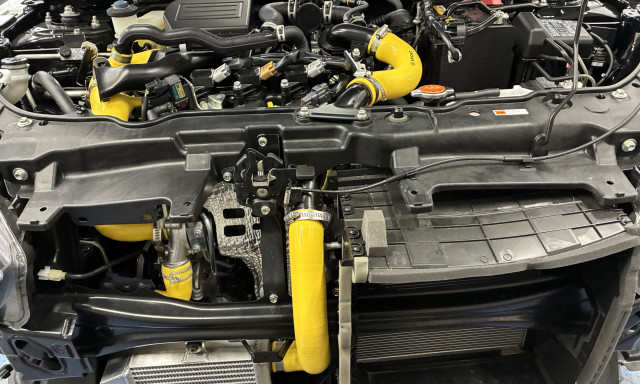 GRコペン Dスポーツさんのレーシングインタークーラー、スーパーインテークホースのお取り付け