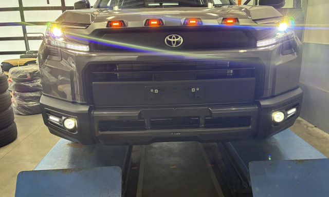 新型RAV4 JAOSエアロパッケージ アーバンロック アドベンチャー その1