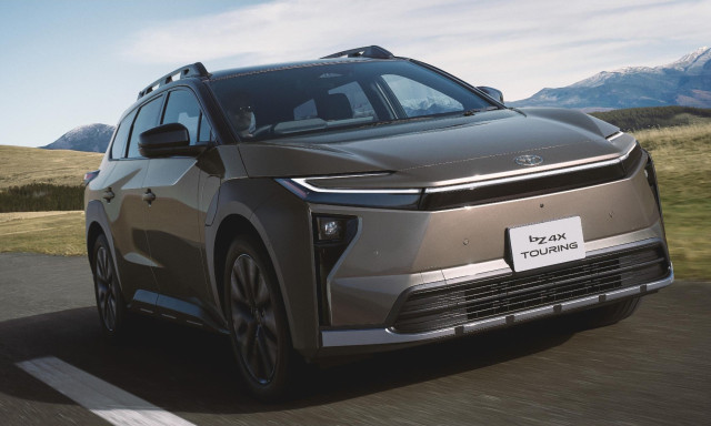 bZ4X Touringを発売